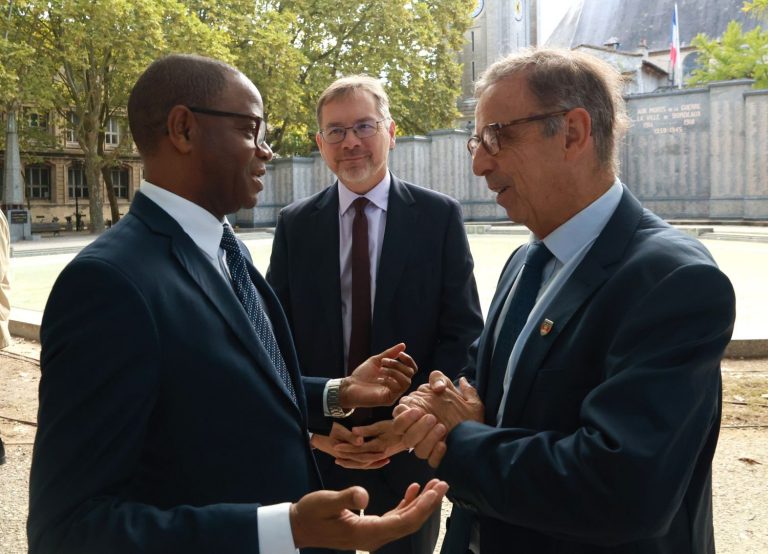 Maire_de_bordeaux-pierre-hurmic-consul-general-du-senegal-bordeaux-diaspora-media